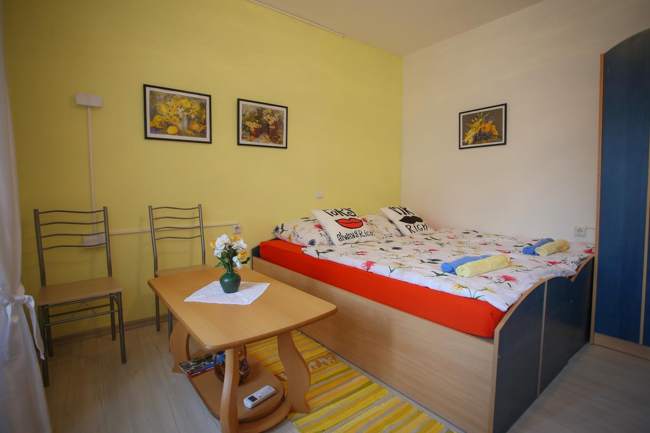 Guesthouse Adi Mostar Exterior photo